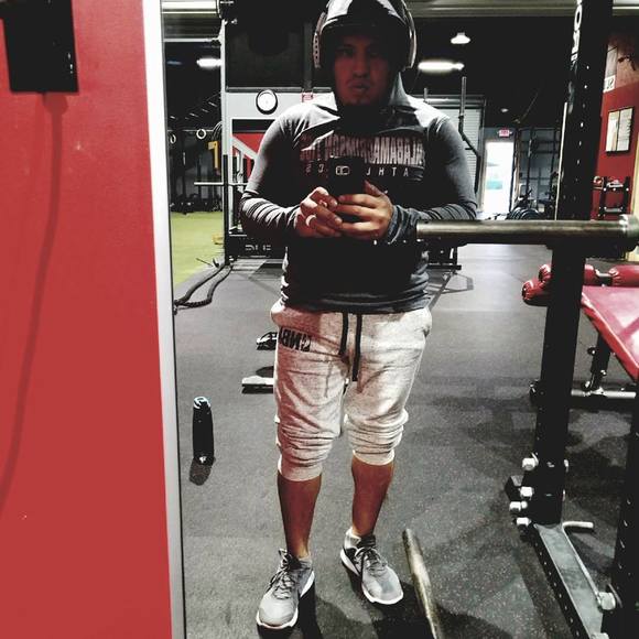 Meet your Posher, Juan - Picture 1 of 1